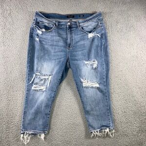 Judy Blue Jeans Women 22W Capri Fit Distressed Ripped Frayed Hem Light Wash